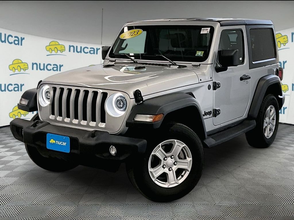 Used 2023 Jeep Wrangler Sport AWD/4WD image 3