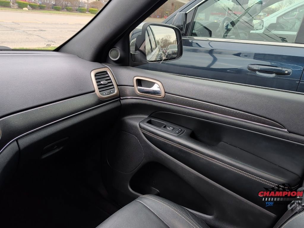 Used 2017 Jeep Grand Cherokee Limited AWD/4WD image 20