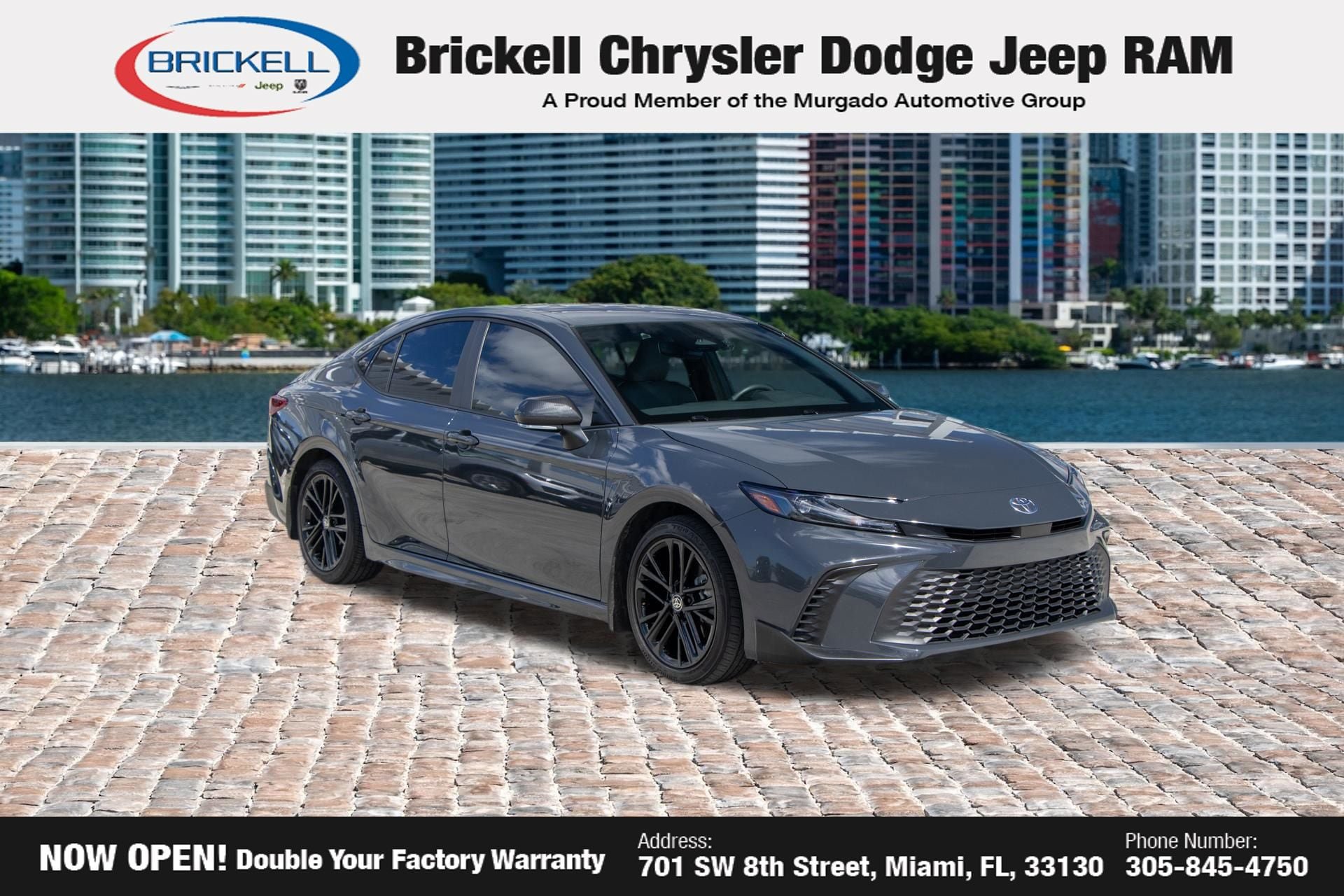 Used 2025 Toyota Camry SE FWD image 3