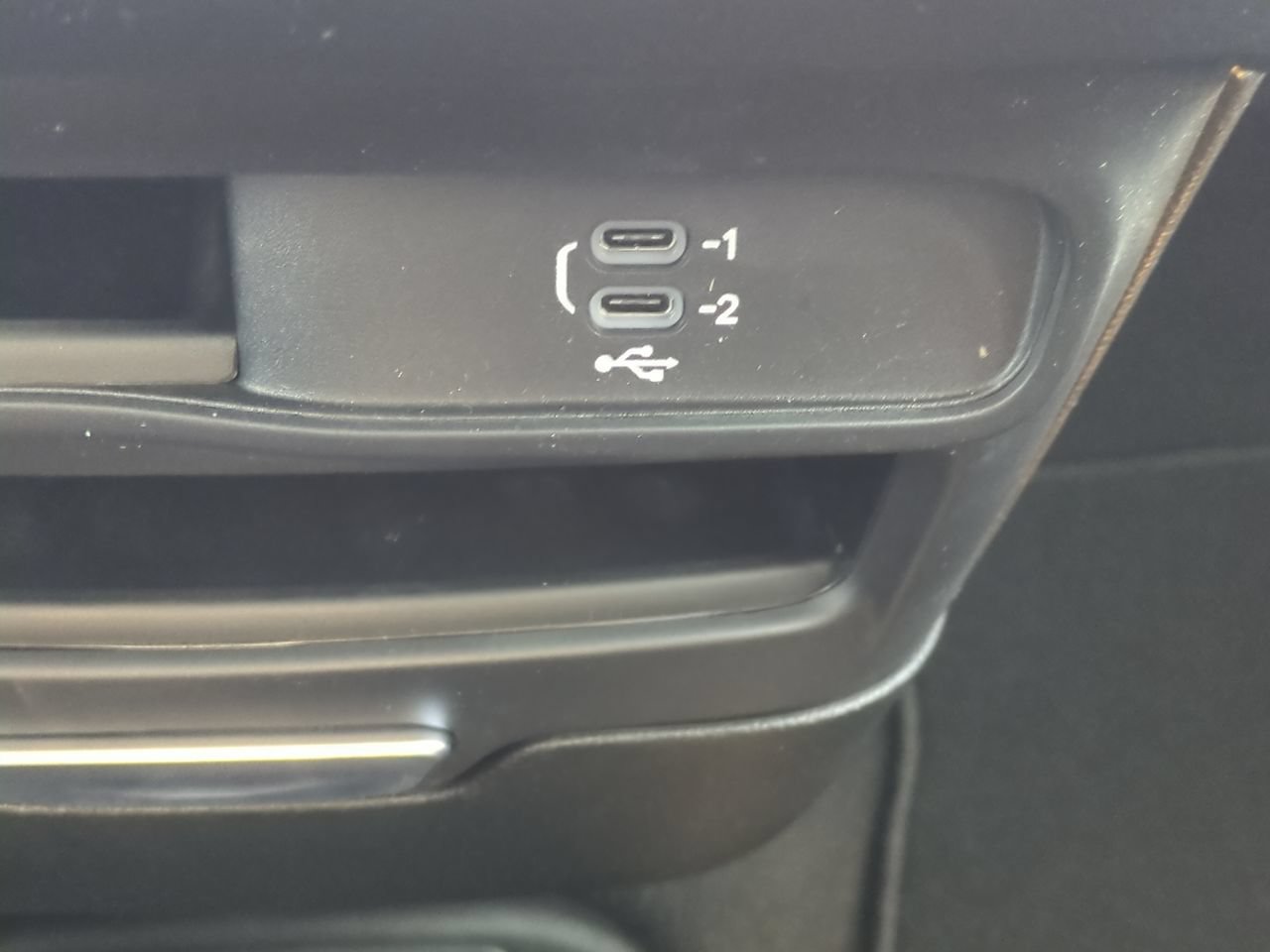 New 2026 Chrysler Voyager LX FWD image 20