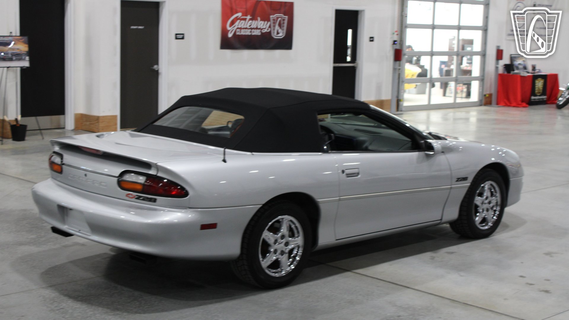 Used 1998 Chevrolet Camaro Z28 RWD image 38