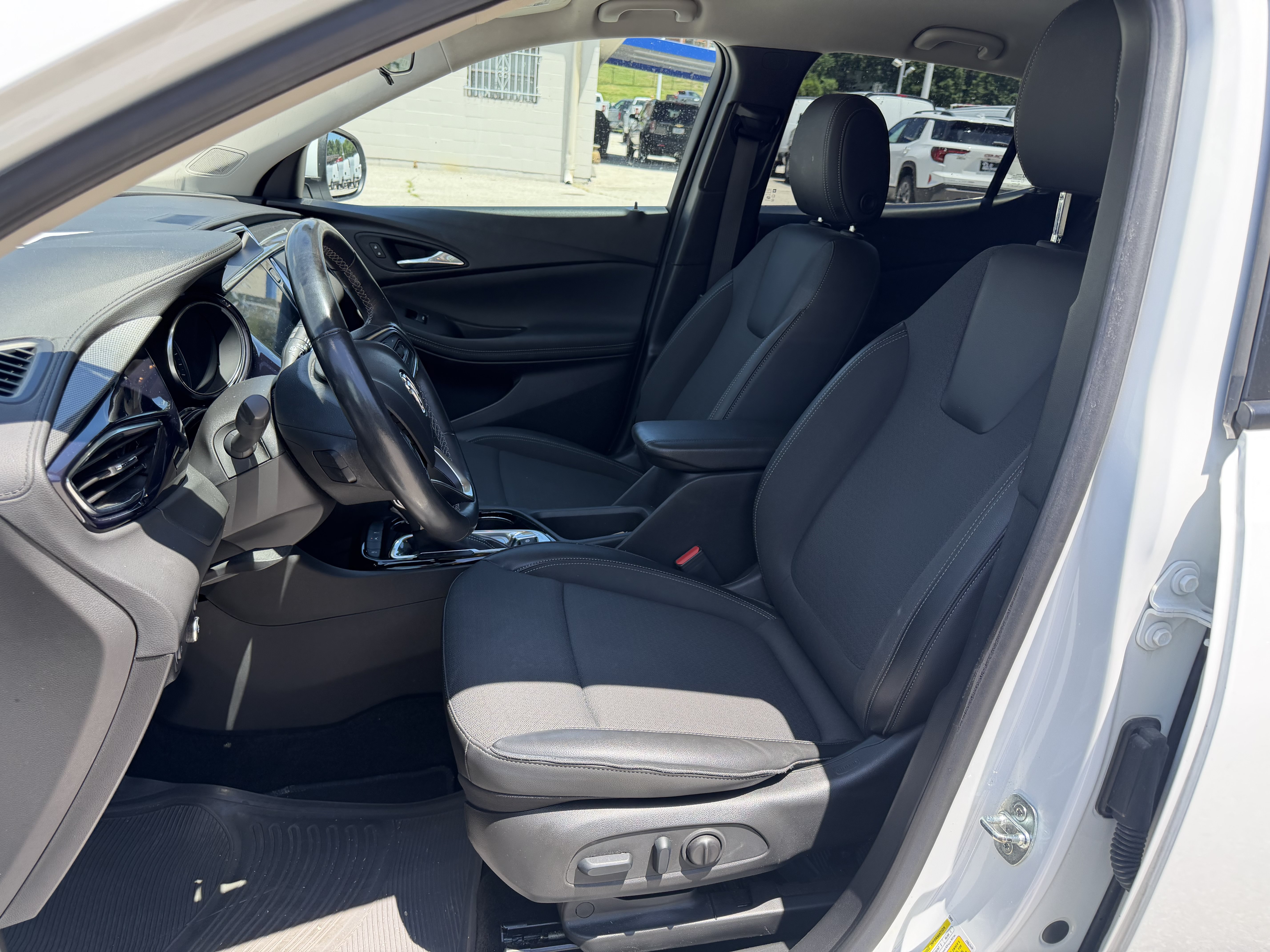 Used 2023 Buick Encore GX Select w/ Safety Package II FWD image 13