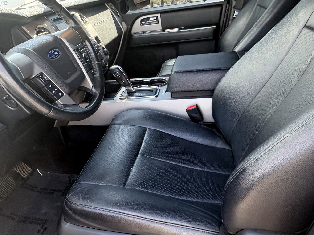 Used 2017 Ford Expedition EL Limited w/ Equipment Group 301A AWD/4WD image 11