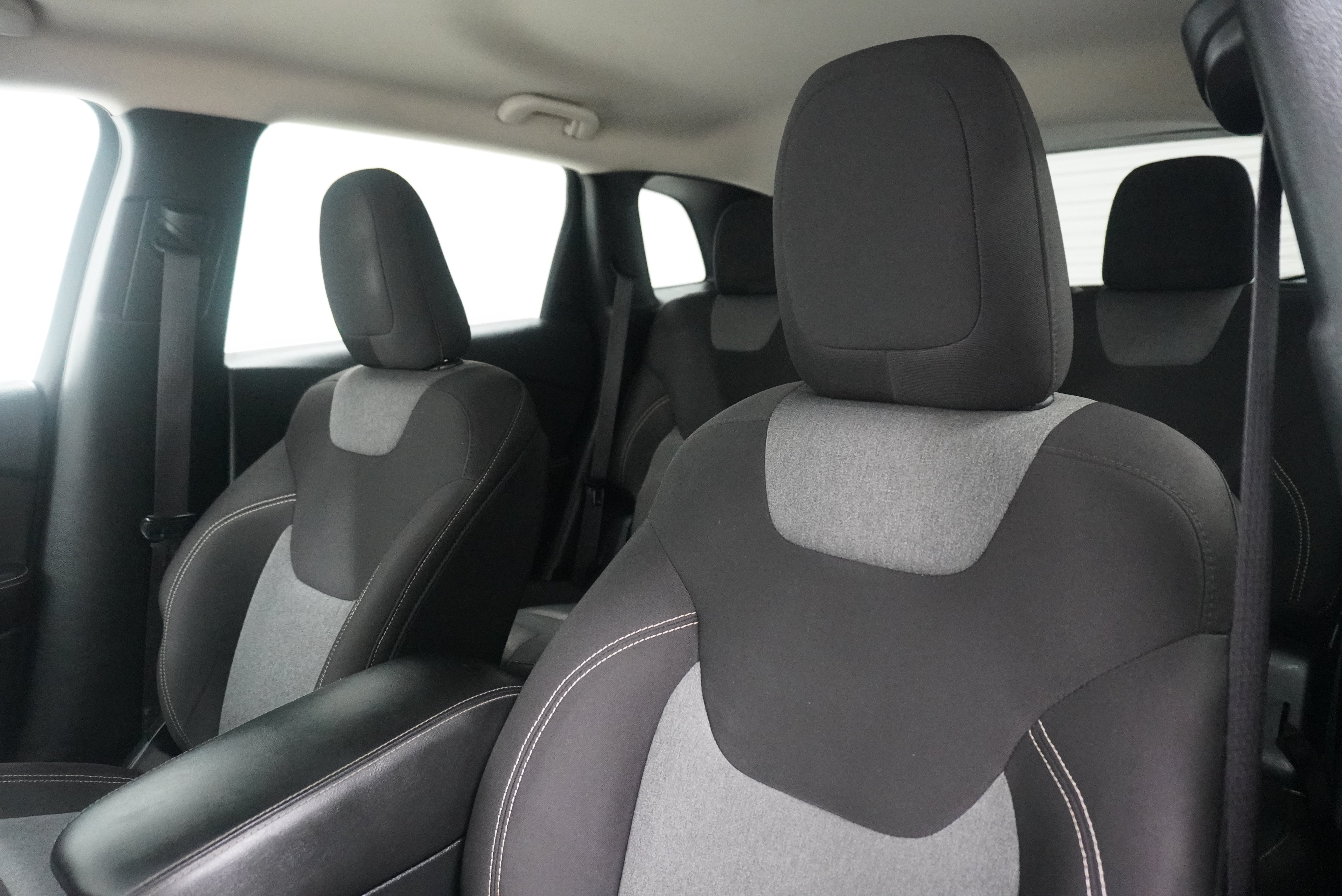 Used 2014 Jeep Cherokee Latitude FWD image 10