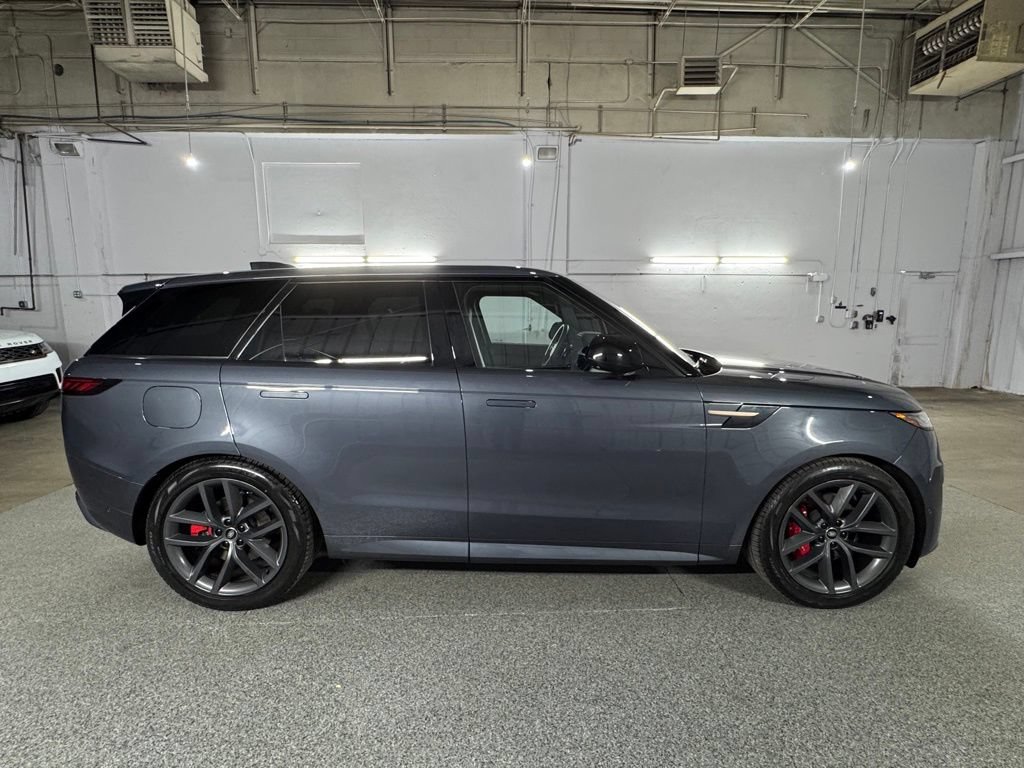 Used 2023 Land Rover Range Rover Sport SE Dynamic AWD/4WD image 10