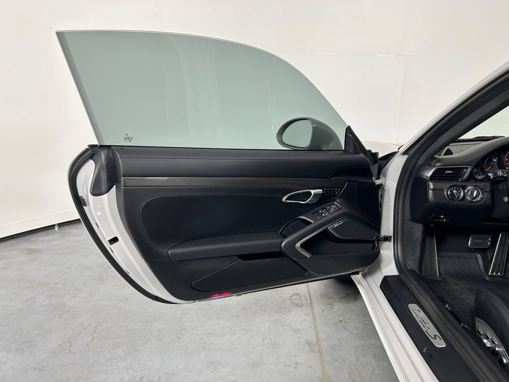 Certified 2019 Porsche 911 4 Coupe AWD/4WD image 14