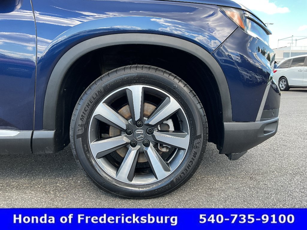 Certified 2025 Honda Pilot Touring image 12