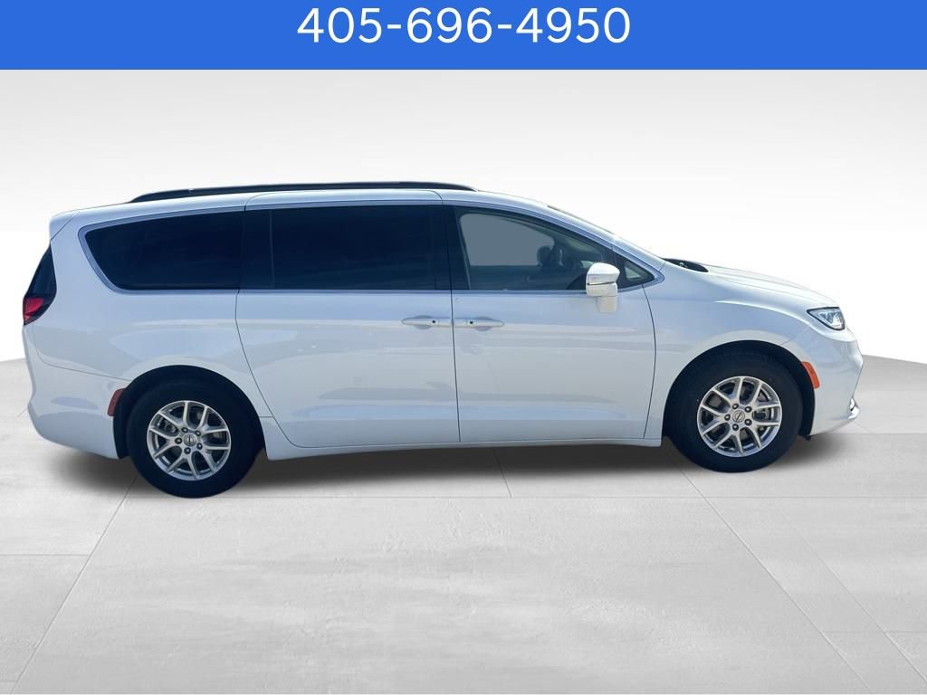 Used 2022 Chrysler Pacifica Touring-L image 39