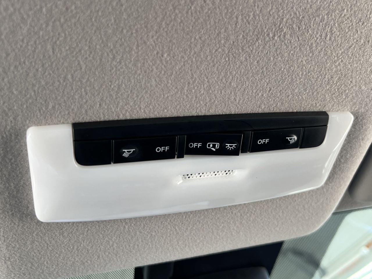 Certified 2025 Nissan Versa SV w/ Trunk Package FWD image 19