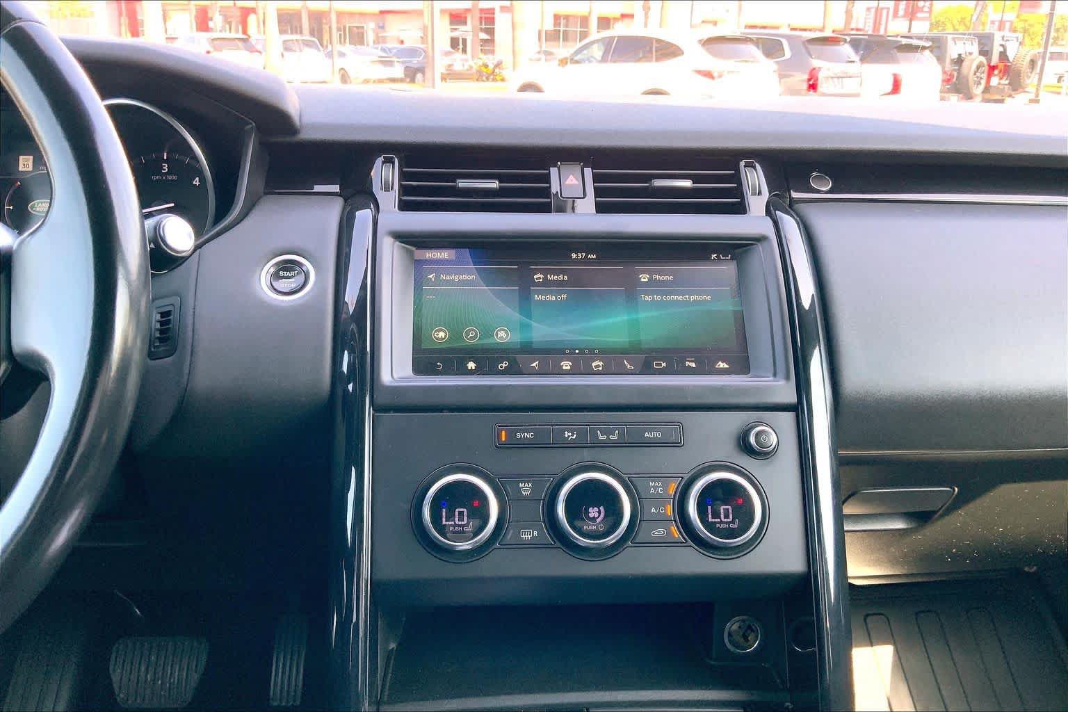 Used 2018 Land Rover Discovery SE AWD/4WD image 32