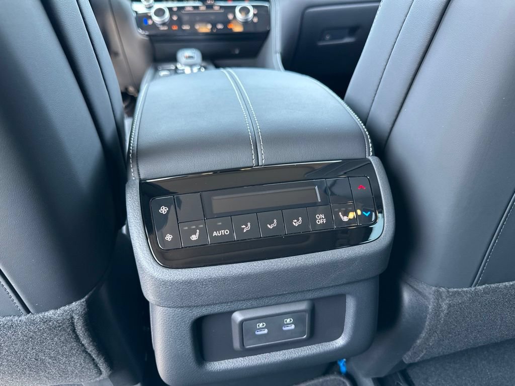 New 2027 INFINITI QX60 Luxe w/ Family Package AWD/4WD image 33