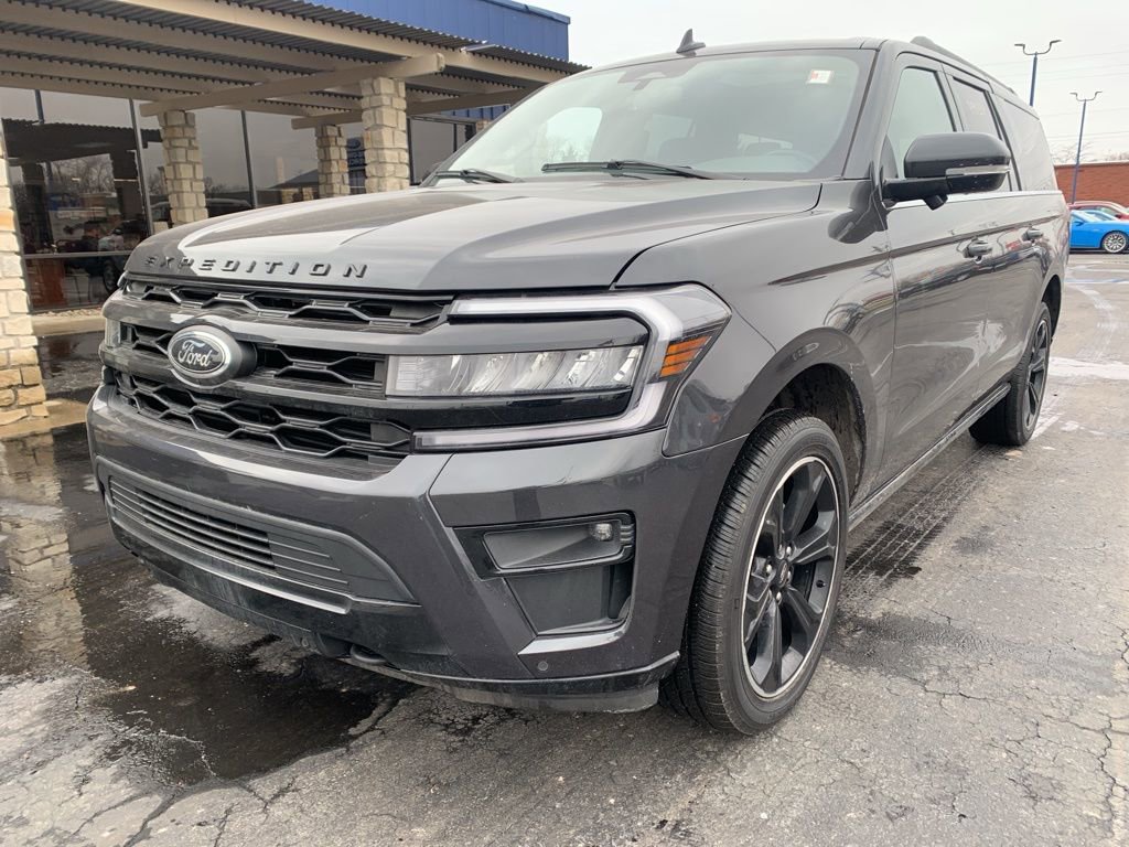 Used 2023 Ford Expedition Max Limited AWD/4WD image 7