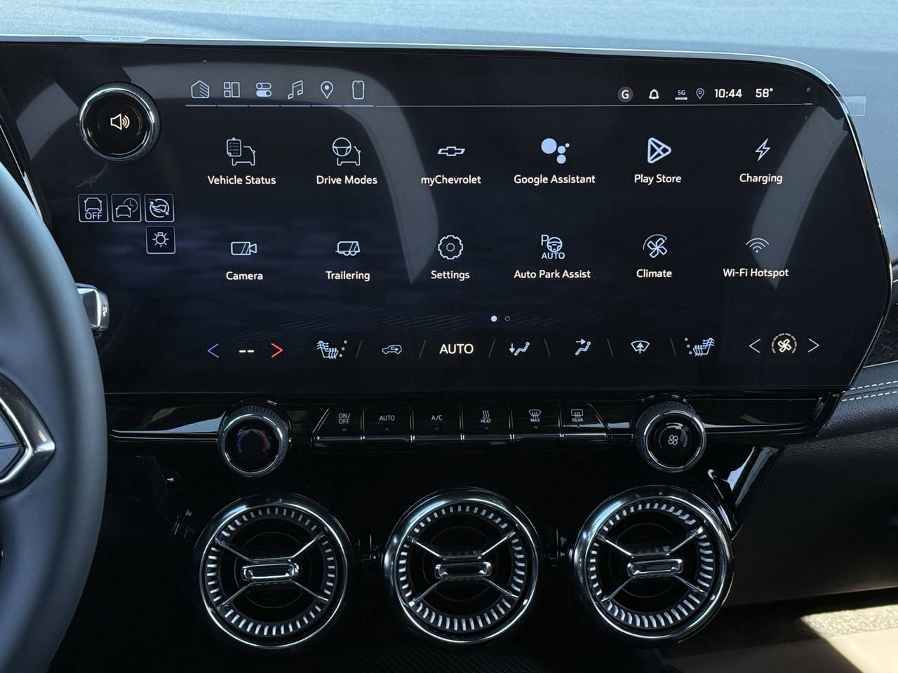 New 2026 Chevrolet Blazer EV LT w/ Super Cruise Package FWD image 16