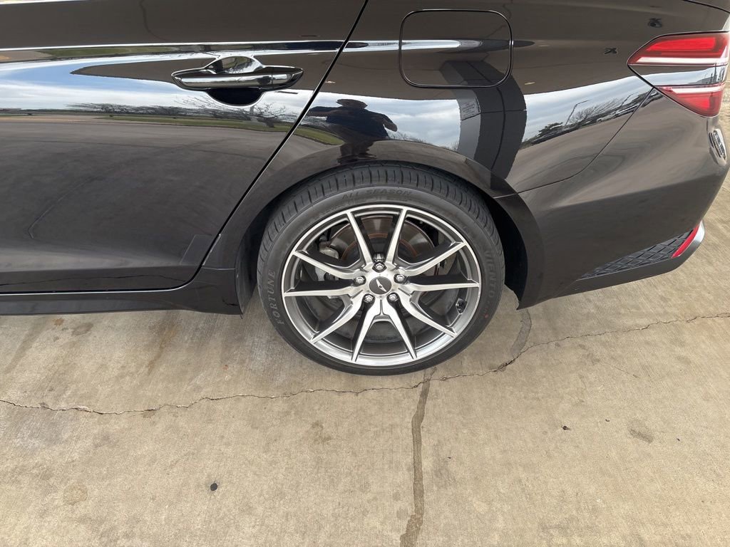 Used 2023 Genesis G70 2.0T image 10