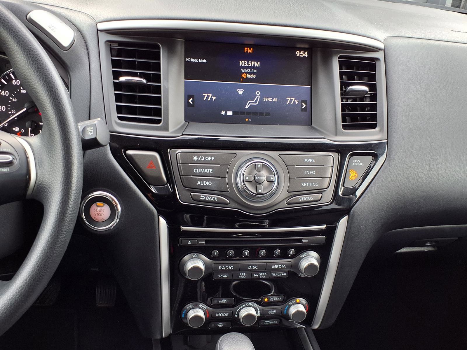 Used 2020 Nissan Pathfinder S image 19