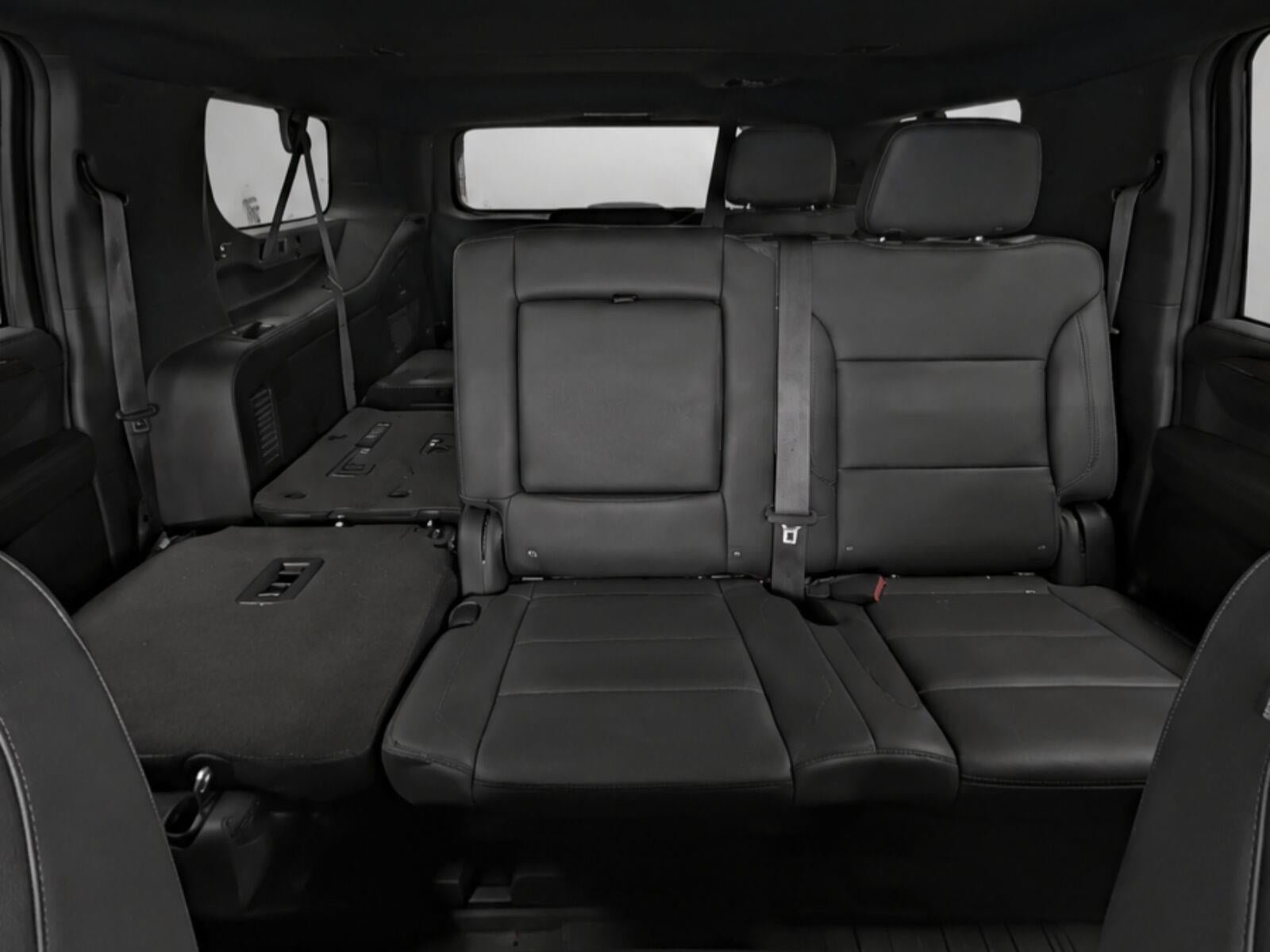 Used 2023 Chevrolet Suburban Z71 AWD/4WD image 19
