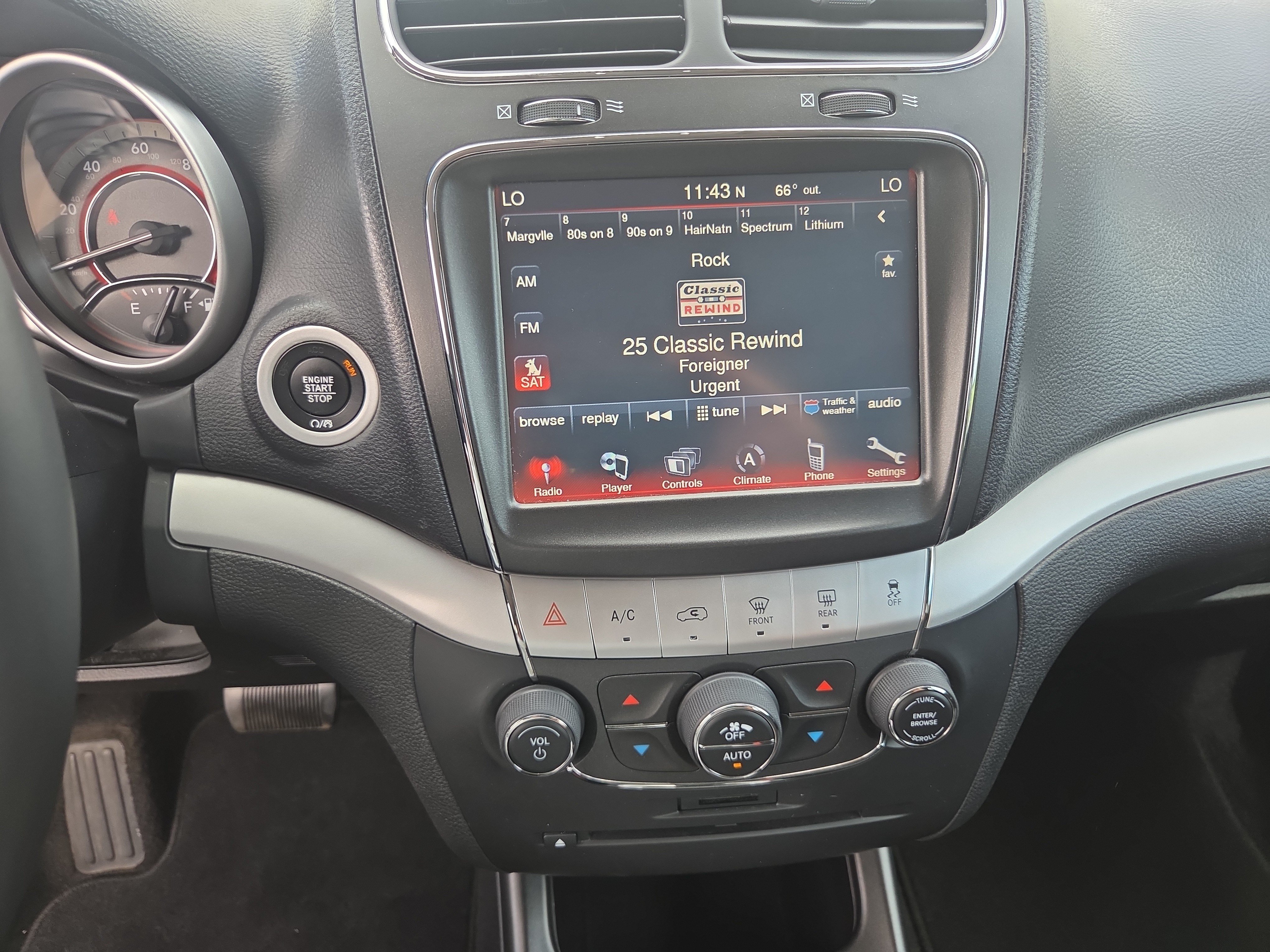 Certified 2017 Dodge Journey SXT AWD/4WD image 27