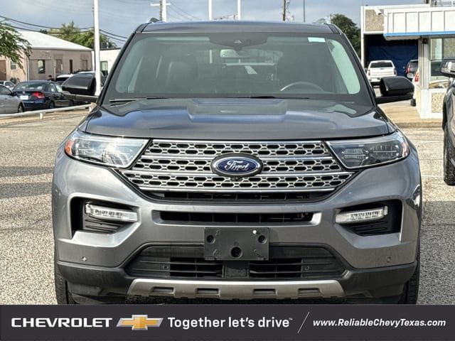 Used 2021 Ford Explorer Limited w/ Equipment Group 301A RWD image 3