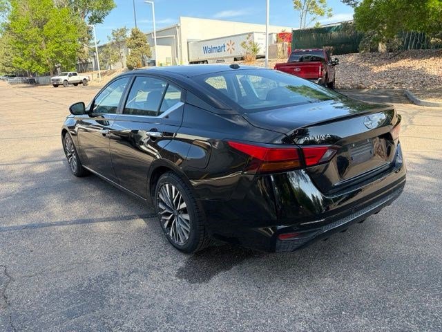 Used 2024 Nissan Altima 2.5 SV FWD image 3