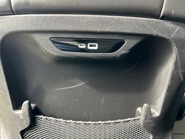 Used 2024 Chrysler Pacifica Limited FWD image 41