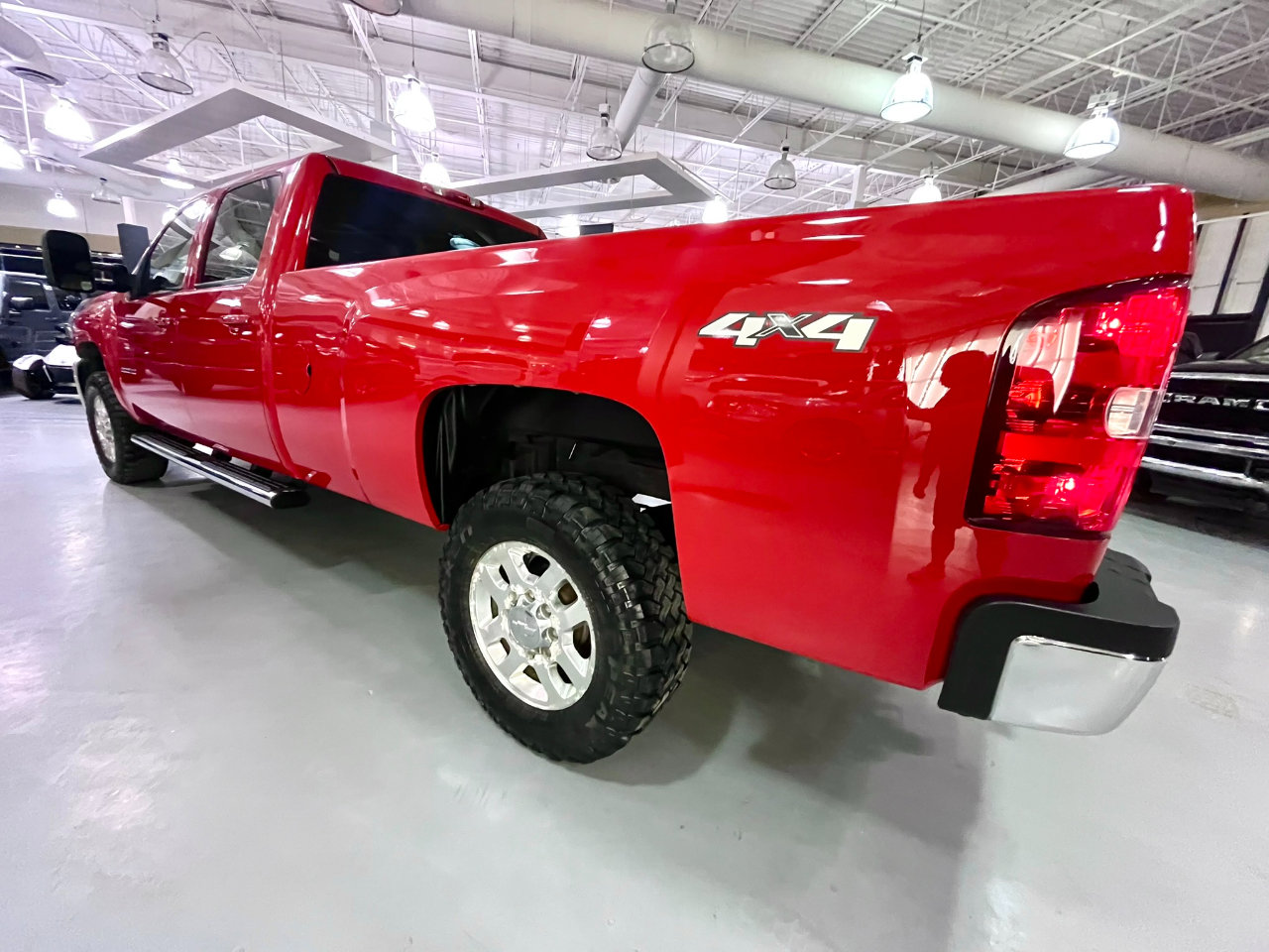 Used 2013 Chevrolet Silverado 3500 LTZ w/ LTZ Plus Package image 4