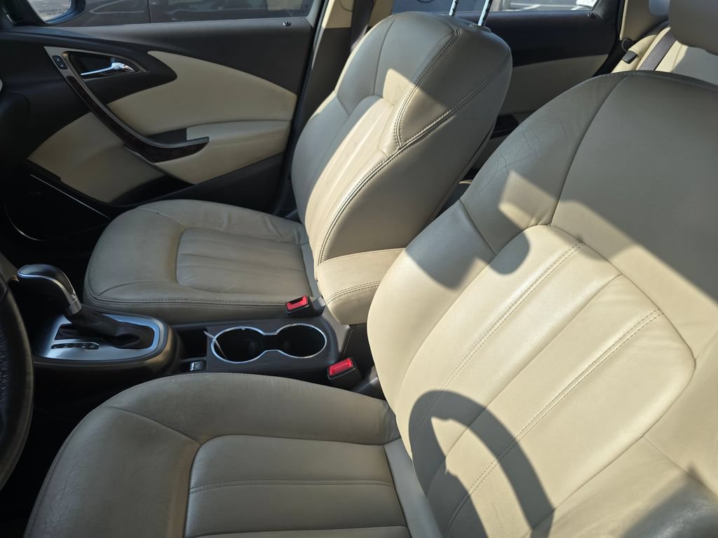 Used 2014 Buick Verano Leather FWD image 21