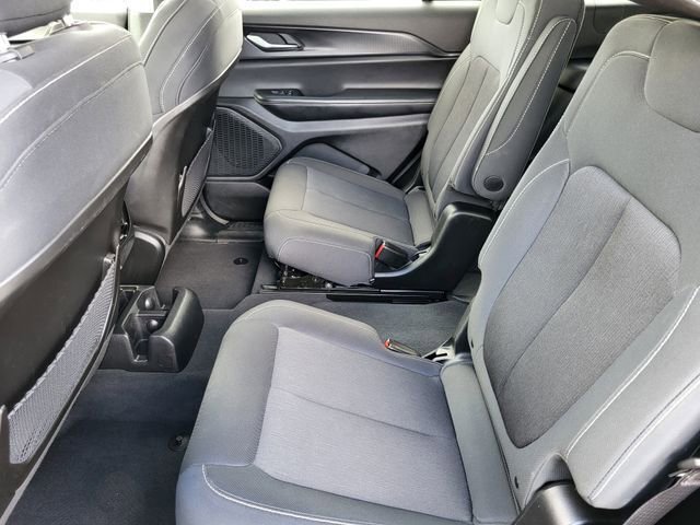 Used 2023 Jeep Grand Cherokee L Laredo AWD/4WD image 22