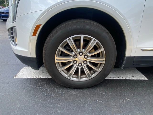 Used 2017 Cadillac XT5 Luxury w/ Driver Awareness Package image 12