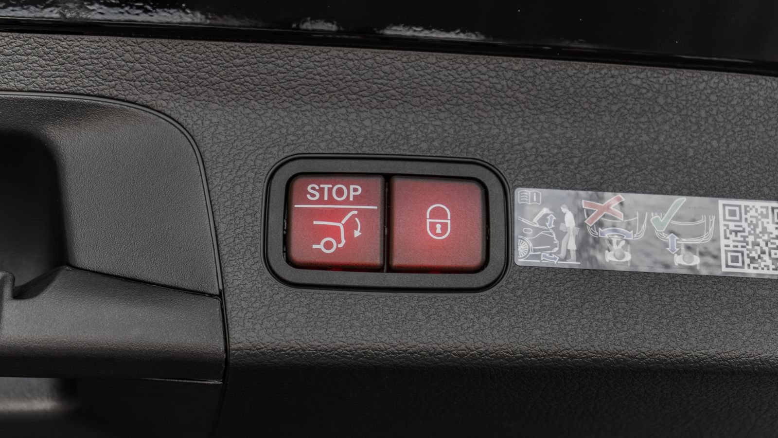New 2026 Mercedes-Benz GLS 450 4MATIC image 35