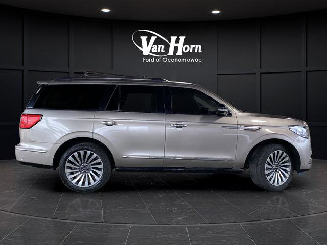Used 2019 Lincoln Navigator Reserve w/ Cargo Package image 2