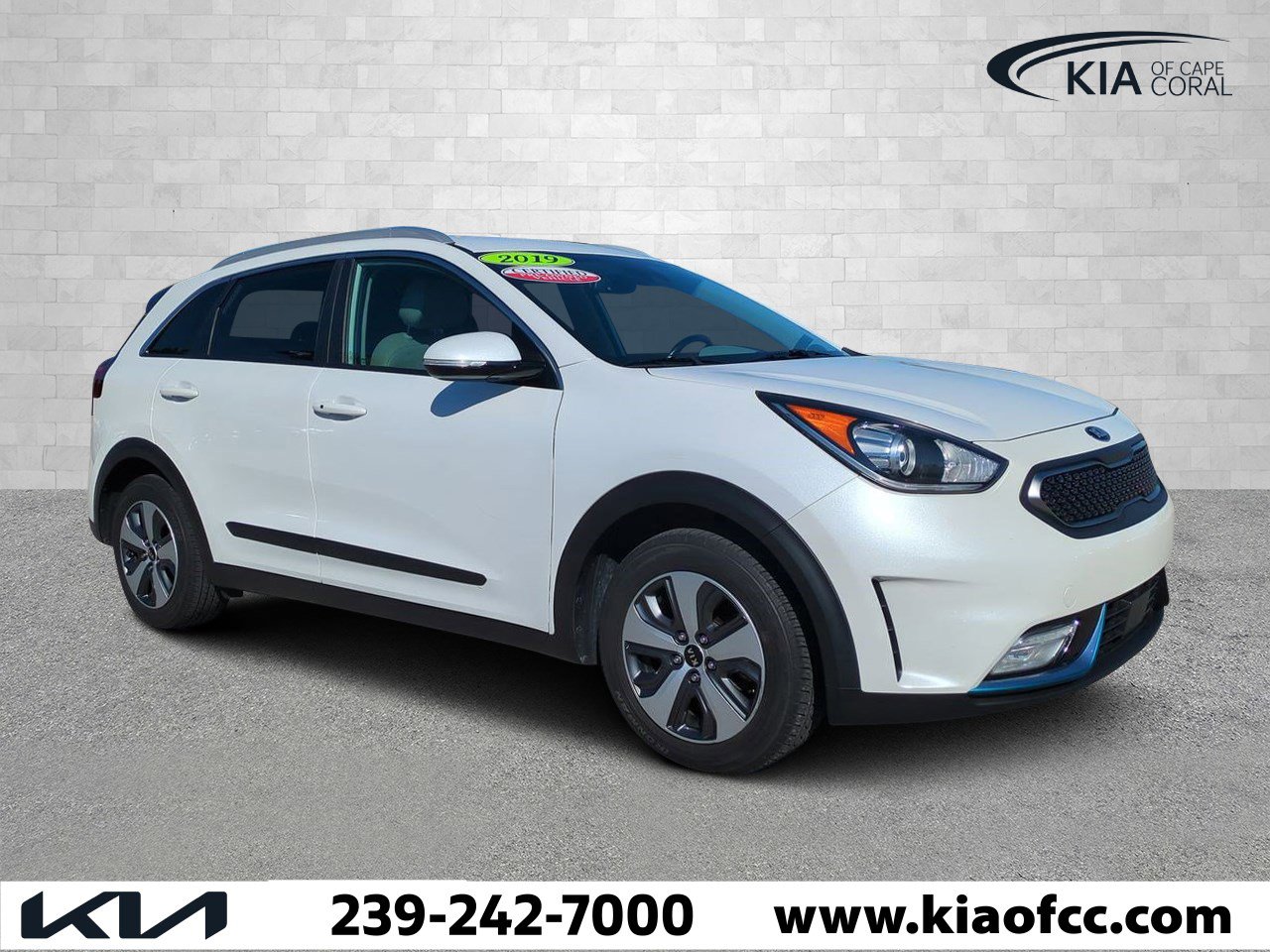 Used 2019 Kia Niro EX image 1