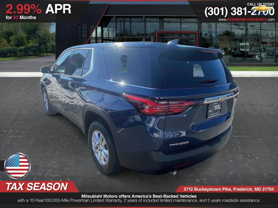 Used 2023 Chevrolet Traverse LS image 5
