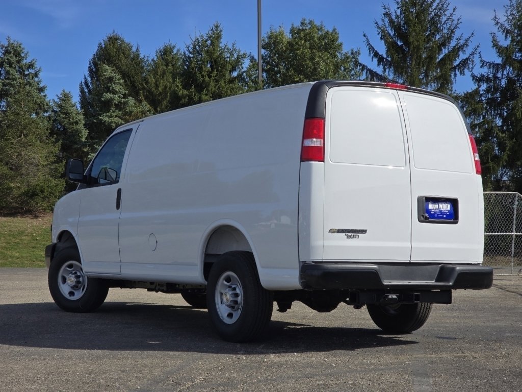 New 2025 Chevrolet Express 2500 w/ Driver Convenience Package RWD image 6