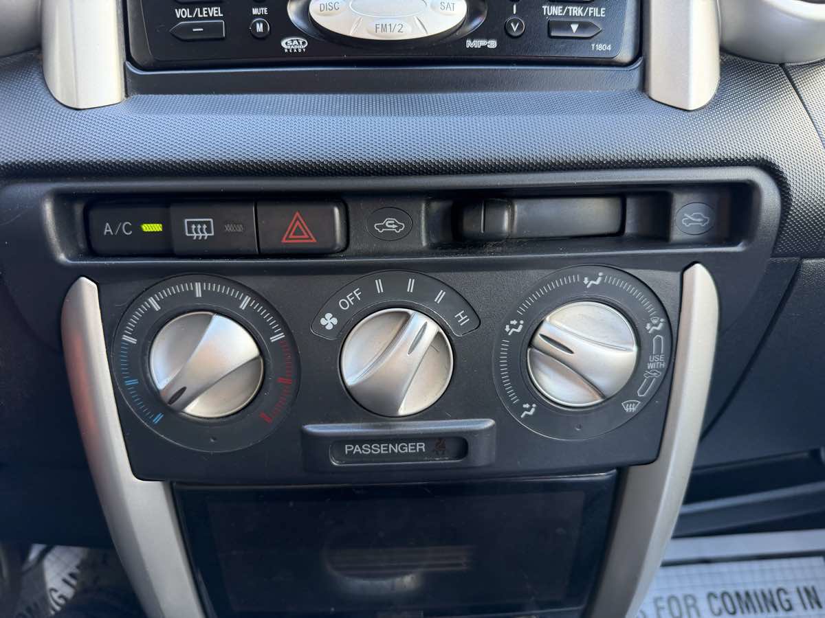 Used 2004 Scion xA FWD image 18