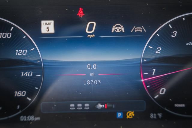 Certified 2025 Mercedes-Benz GLC 300 4MATIC w/ Driver Assistance Package image 44