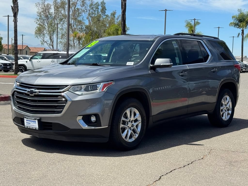 Used 2019 Chevrolet Traverse LT FWD image 2