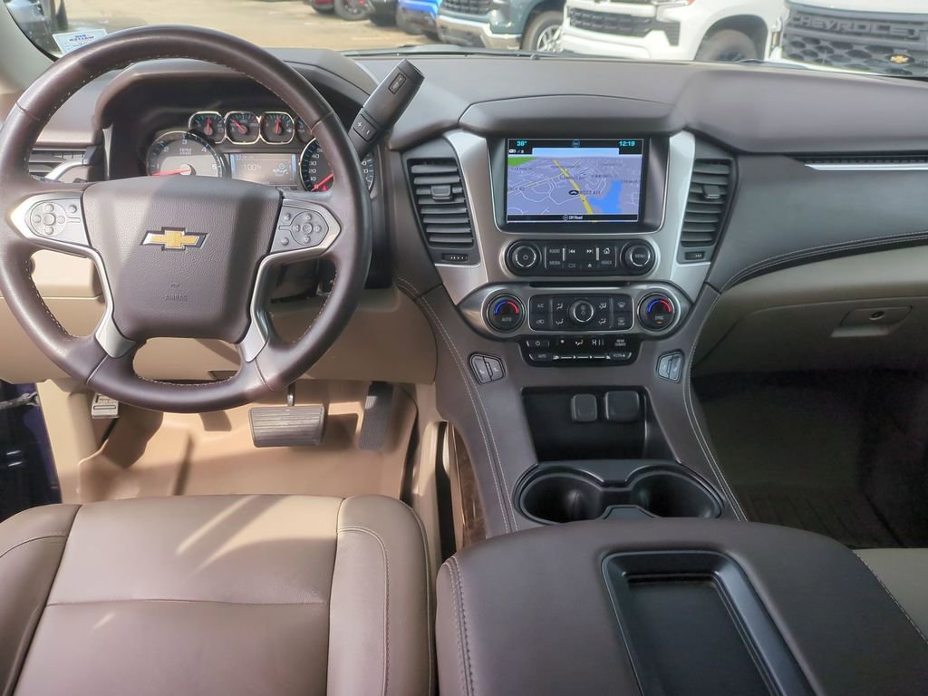 Used 2020 Chevrolet Suburban LT image 28