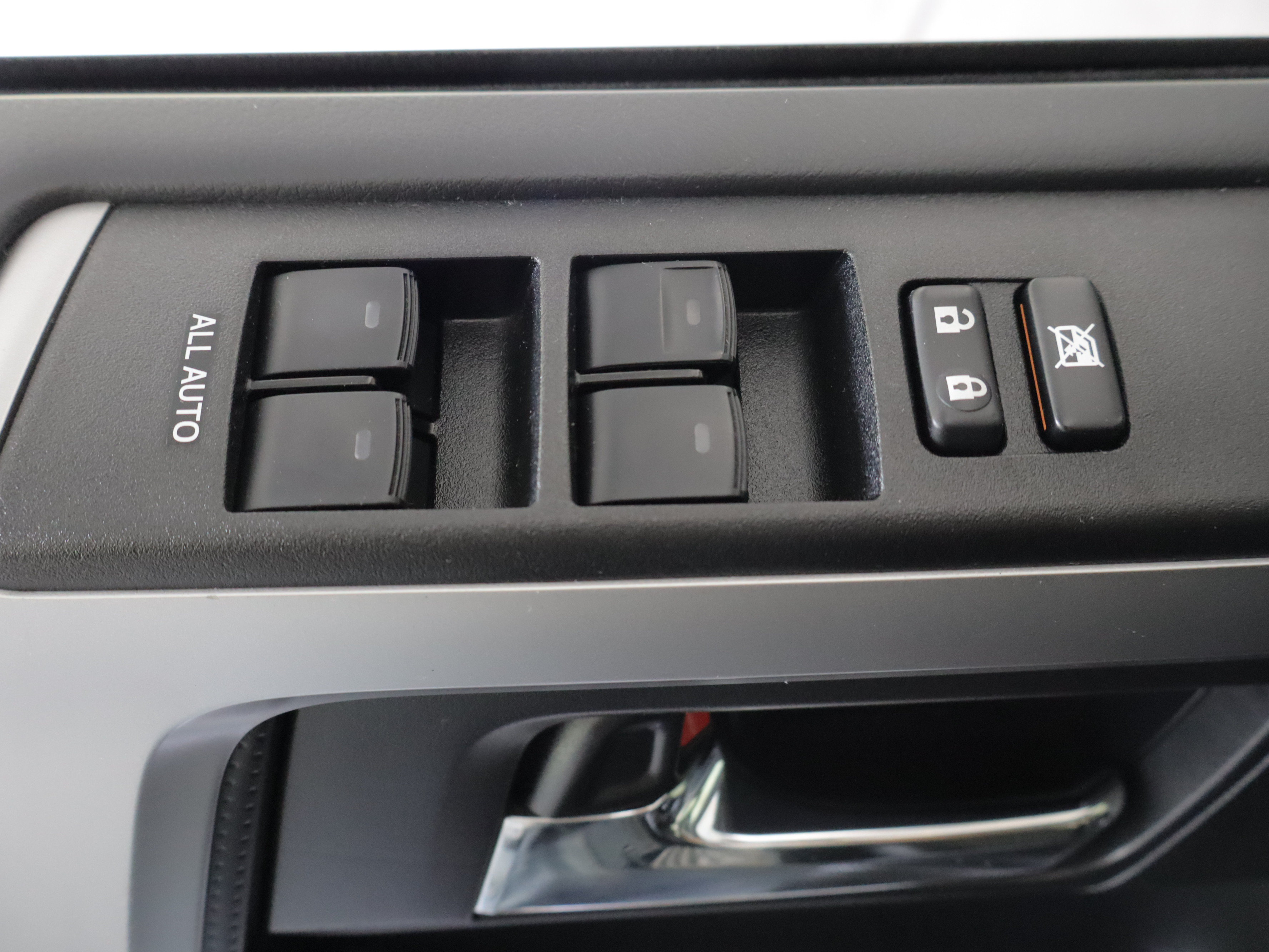 Used 2023 Toyota 4Runner SR5 Premium w/ Moonroof Package AWD/4WD image 13