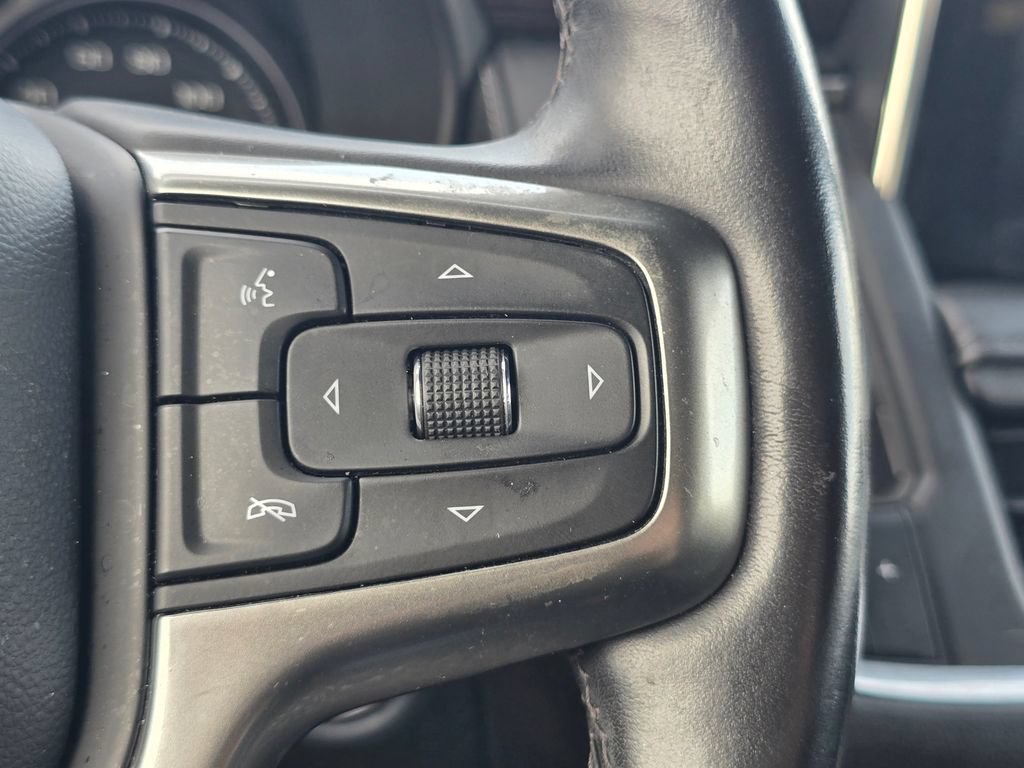 Used 2021 Chevrolet Suburban LT w/ Rear Media and Nav Package AWD/4WD image 37