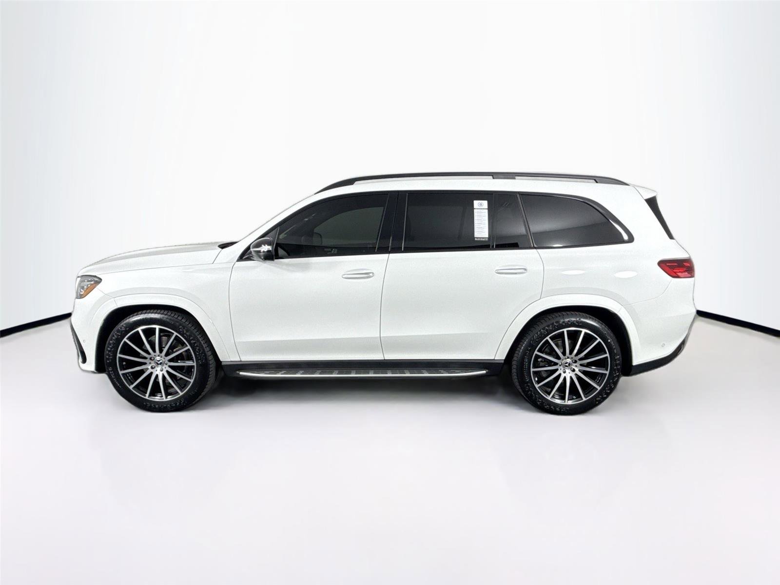 Used 2024 Mercedes-Benz GLS 450 4MATIC w/ AMG Line Exterior image 15