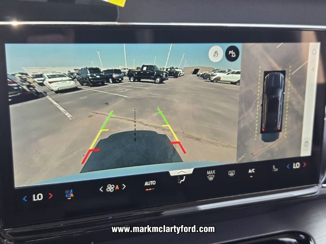 New 2027 Ford Expedition Platinum w/ Platinum Ultimate Package AWD/4WD image 17