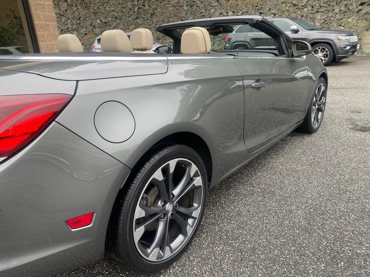 Used 2017 Buick Cascada Premium FWD image 36