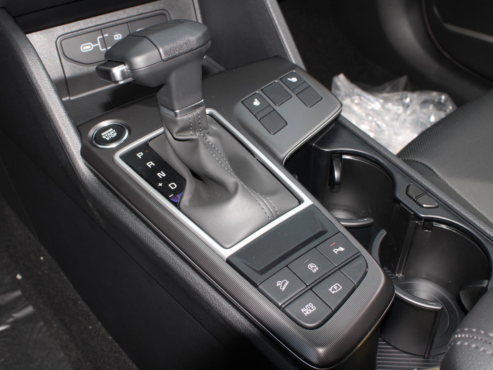 New 2026 Kia Sportage EX w/ EX Panorama Roof Package image 13