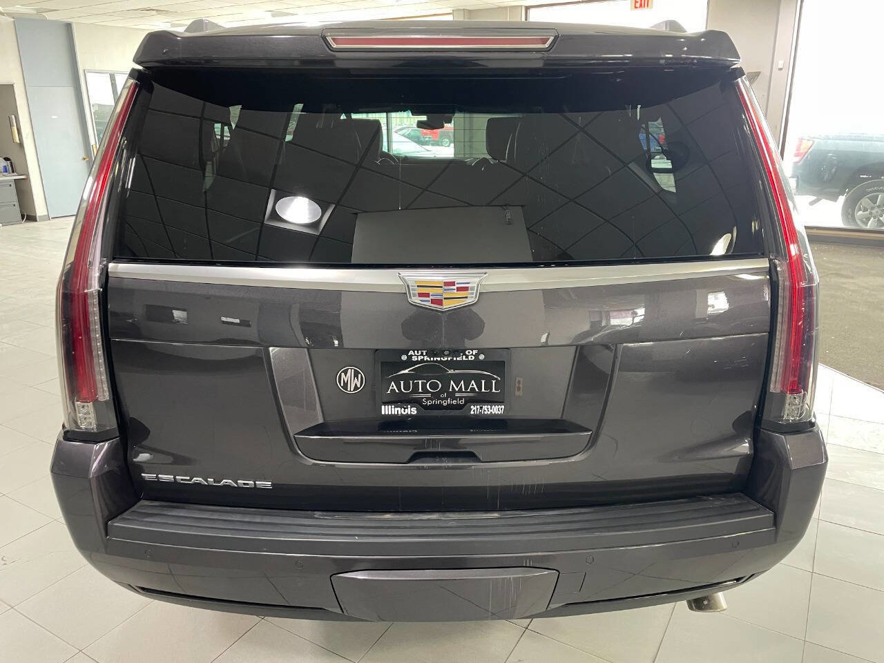 Used 2018 Cadillac Escalade ESV Platinum image 6