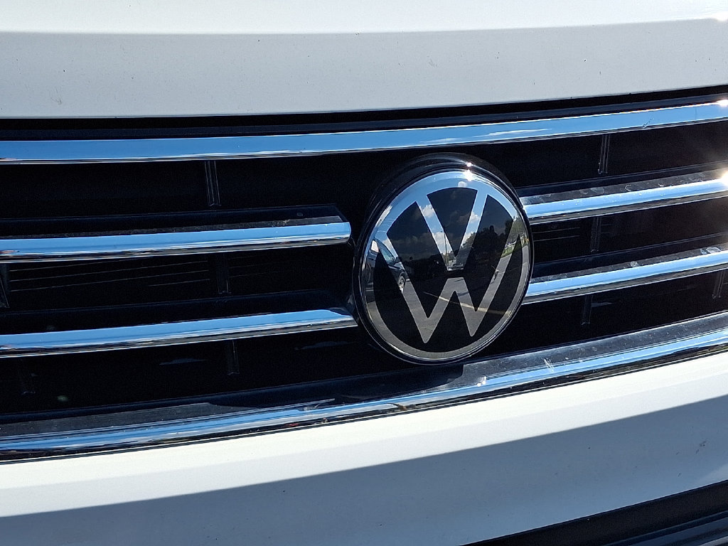 Used 2022 Volkswagen Tiguan SE AWD/4WD image 4