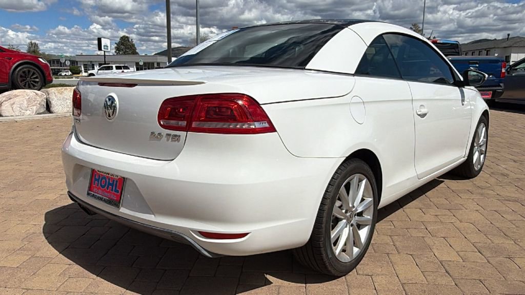 Used 2012 Volkswagen Eos Komfort FWD image 3