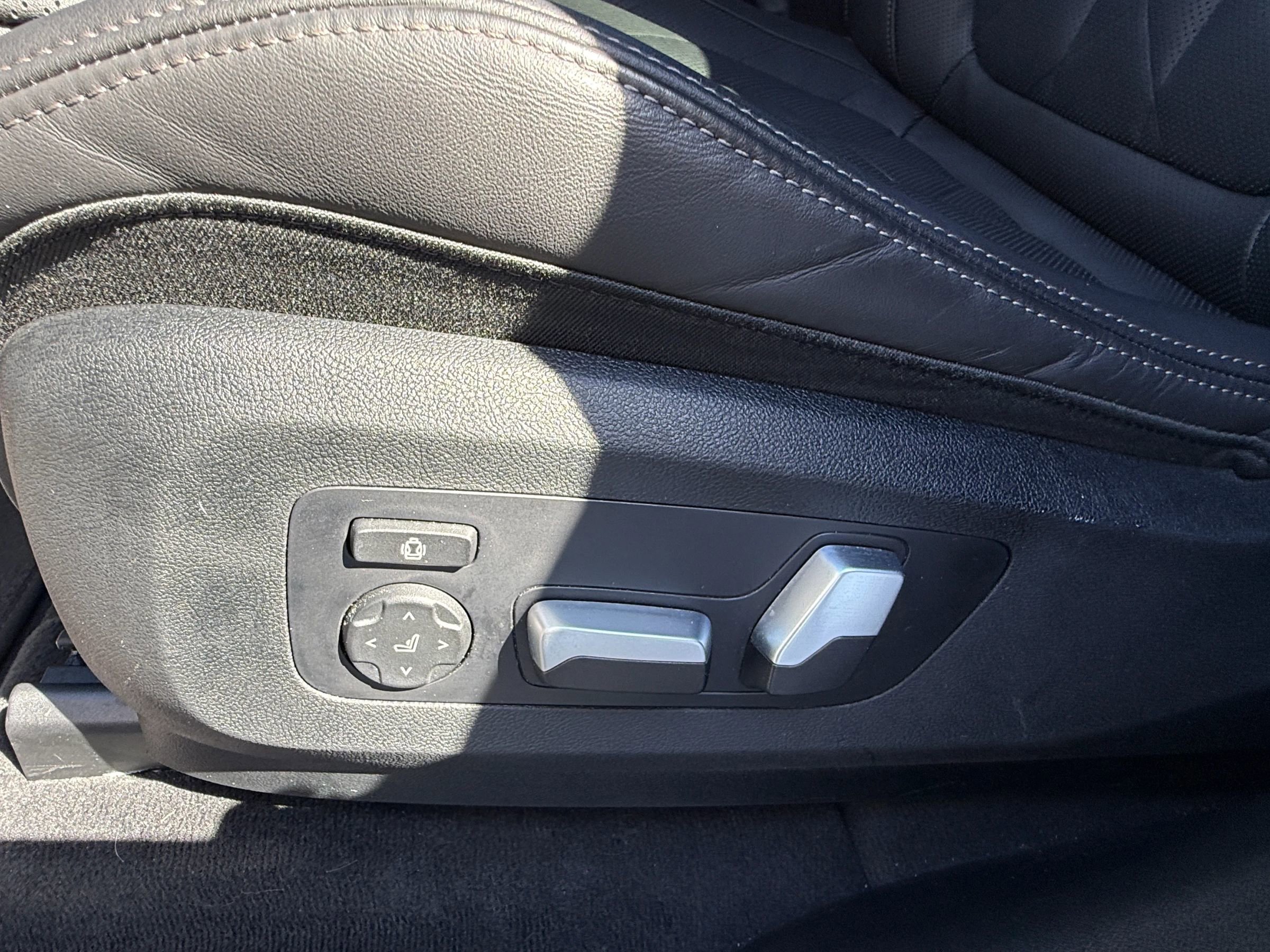 Used 2024 BMW X5 xDrive40i w/ M Sport Package image 36