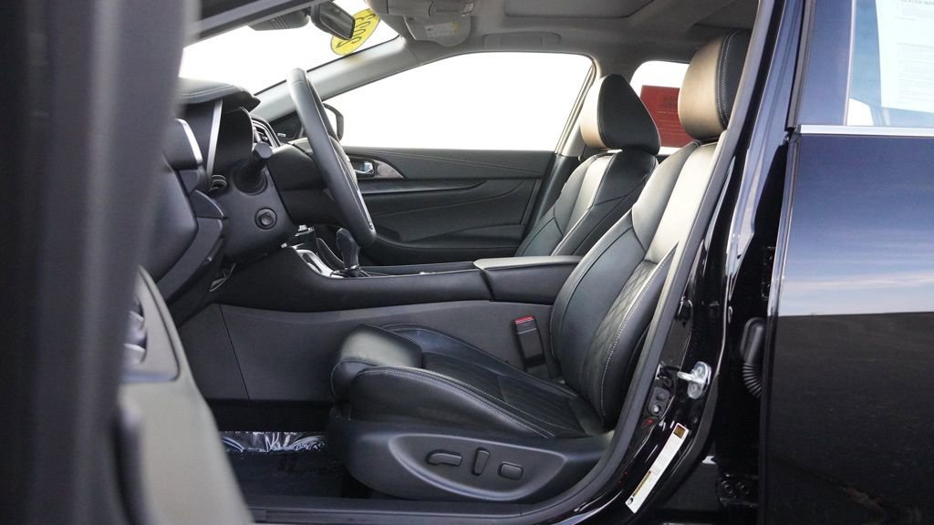 Used 2023 Nissan Maxima Platinum w/ Sport Mat Group image 12