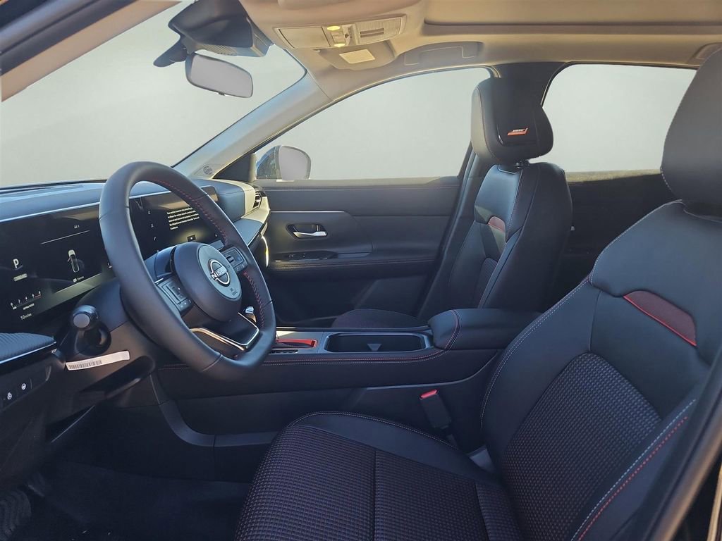 New 2026 Nissan Kicks SR w/ SR Premium Package image 18