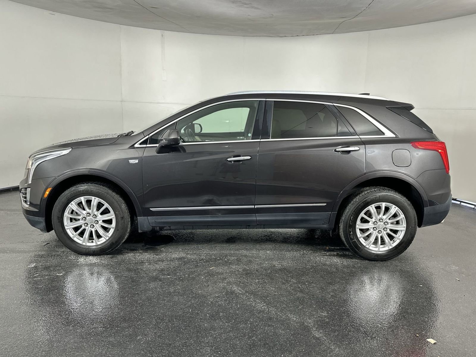 Used 2018 Cadillac XT5 AWD image 8